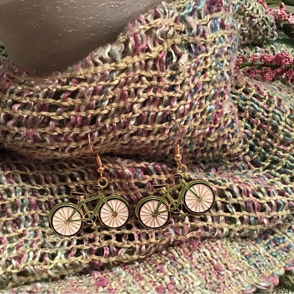 Bicycle Earrings - Picture 7 of 7